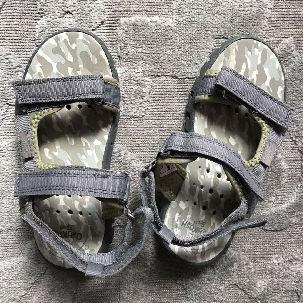 Kid’s sandals